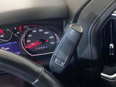 Used 2021 Chevrolet Silverado 1500 LT AWD/4WD image 43