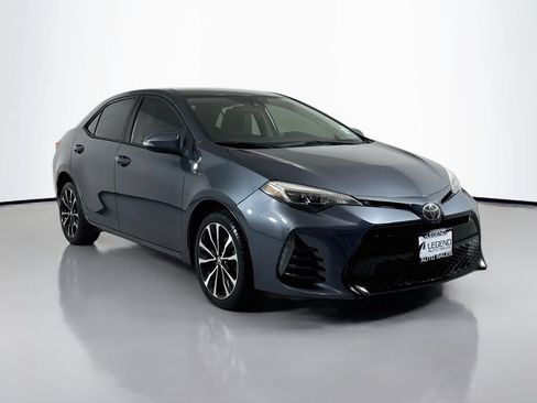 Used 2017 Toyota Corolla SE FWD image 4