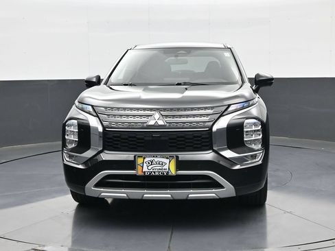 Used 2022 Mitsubishi Outlander SE AWD/4WD image 3