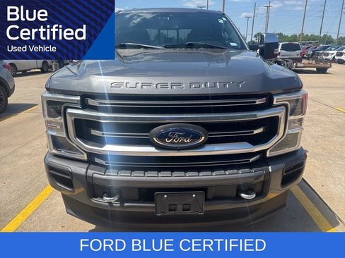 Used 2021 Ford F250 Platinum w/ FX4 Off-Road Package AWD/4WD image 2