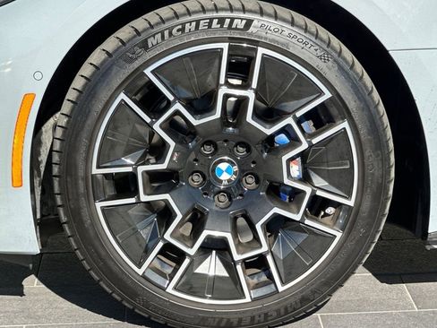 Used 2025 BMW i4 eDrive40 w/ M Sport Package image 32