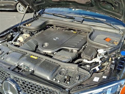 Certified 2025 Mercedes-Benz GLE 450 4MATIC image 29