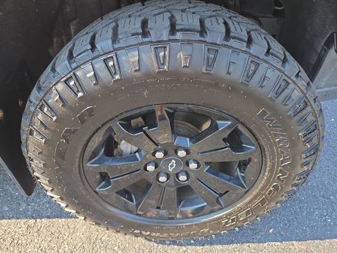 Used 2019 Chevrolet Colorado ZR2 w/ ZR2 Dusk Special Edition AWD/4WD image 9
