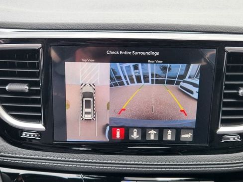 New 2026 Chrysler Pacifica Limited w/ S Appearance Package FWD image 14