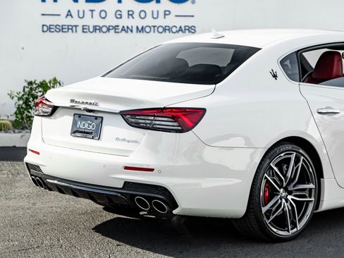 Used 2023 Maserati Quattroporte Modena image 7