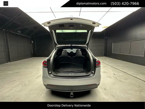 Used 2017 Tesla Model X 75D image 43