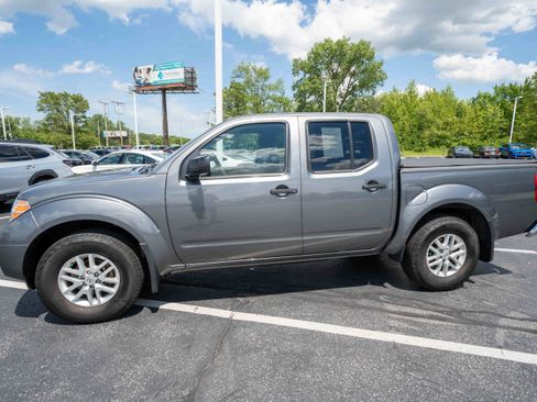 Used 2021 Nissan Frontier SV AWD/4WD image 3