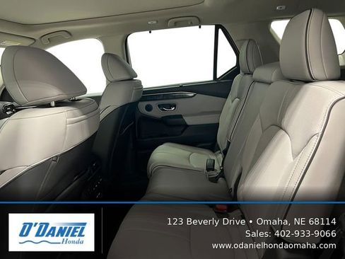 Used 2025 Honda Pilot Elite image 33