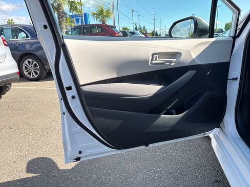 Used 2023 Toyota Corolla LE FWD image 15