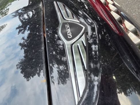 Used 2025 Genesis G70 2.5T AWD/4WD image 14