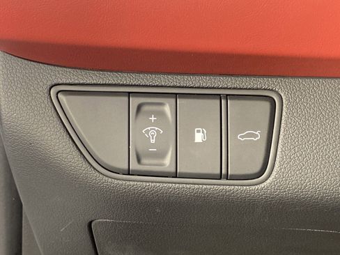 Used 2023 Genesis G70 2.0T w/ Sport Prestige Package image 16