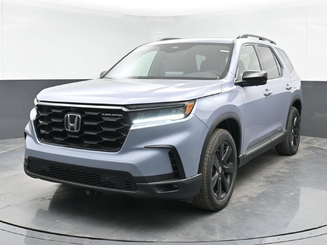 Used 2025 Honda Pilot Black Edition image 5