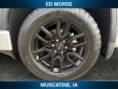 Used 2022 GMC Sierra 1500 Elevation w/ LPO, Elevation Black Package image 9