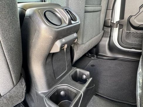 Used 2024 Jeep Gladiator Sport AWD/4WD image 30