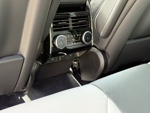 New 2026 Land Rover Range Rover Sport Dynamic SE image 12