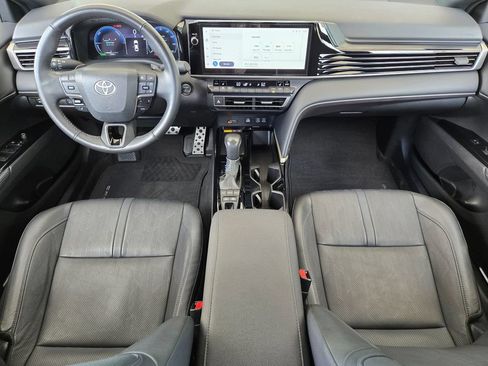 Used 2025 Toyota Camry XSE FWD image 15