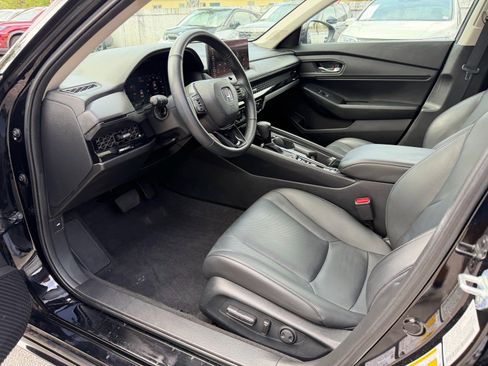Used 2023 Honda Accord EX-L image 11