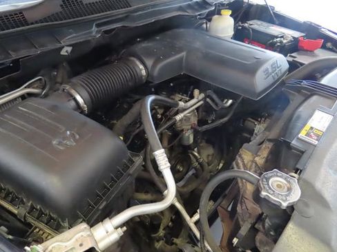 Used 2016 RAM 1500 Big Horn RWD image 40
