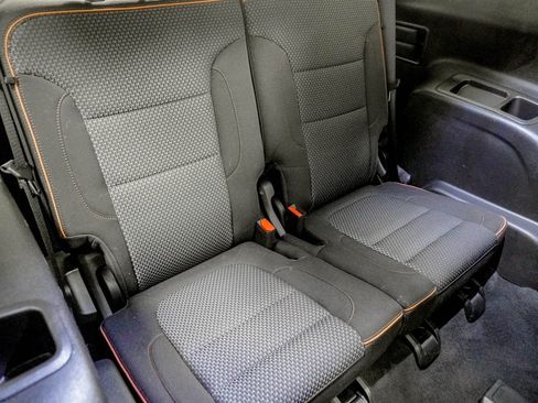 Used 2023 GMC Acadia AT4 image 37