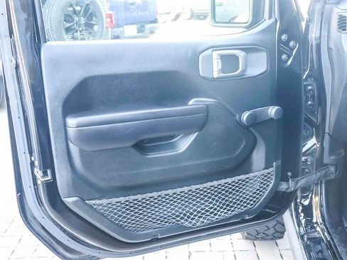 Used 2021 Jeep Wrangler Unlimited Sport image 20