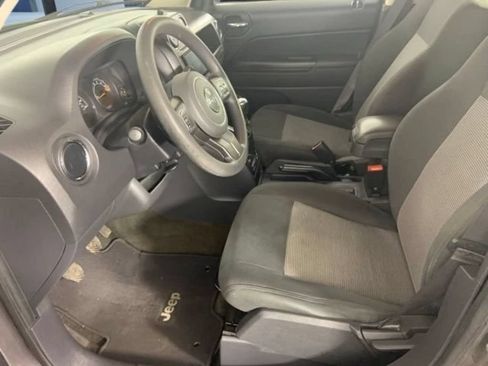 Used 2017 Jeep Patriot Sport w/ Power Value Group FWD image 21