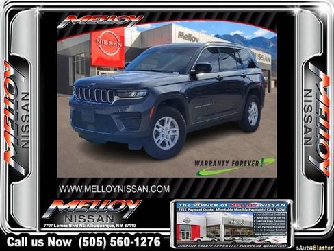 Used 2025 Jeep Grand Cherokee Laredo image 1