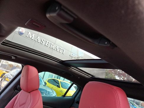 Used 2025 Maserati Grecale GT AWD/4WD image 10