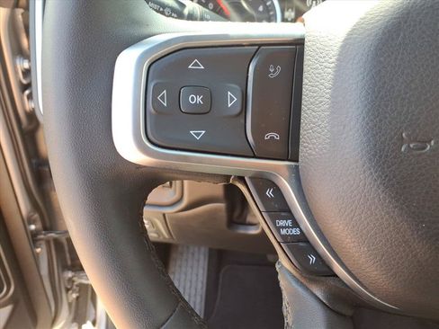 Used 2025 RAM 1500 Big Horn AWD/4WD image 25