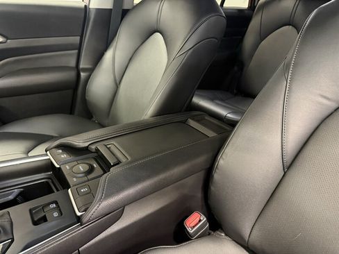 Used 2026 Toyota Grand Highlander AWD Hybrid image 27