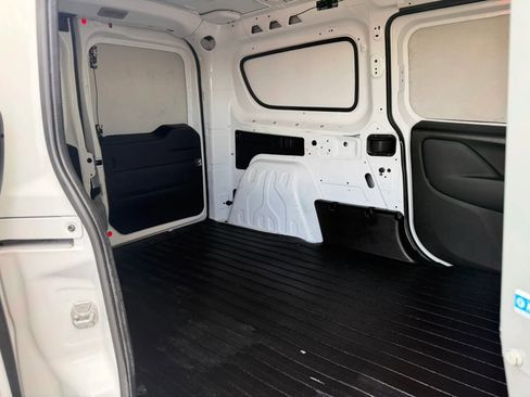 Used 2017 RAM ProMaster City Tradesman w/ Rear Back-up Camera Group FWD image 17