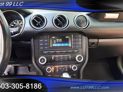 Used 2018 Ford Mustang Coupe RWD image 15