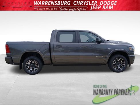New 2026 RAM 1500 Laramie AWD/4WD image 3
