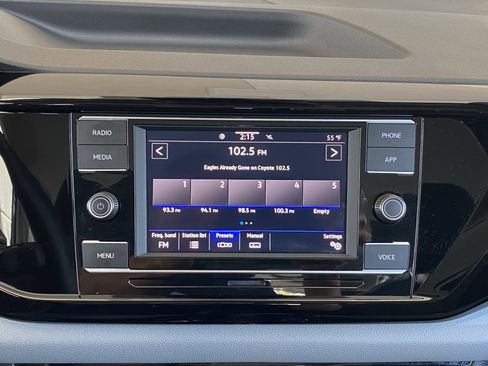 Certified 2024 Volkswagen Taos S w/ MDO Package FWD image 3