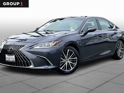 Used 2025 Lexus ES 350 w/ Premium Package