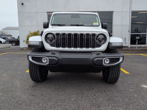 New 2026 Jeep Gladiator Sport AWD/4WD image 9