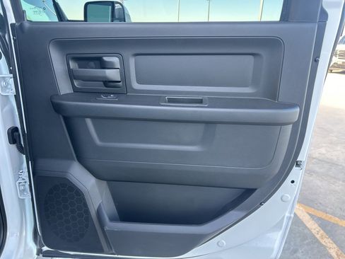 Used 2022 RAM 2500 Tradesman w/ Chrome Appearance Group image 12