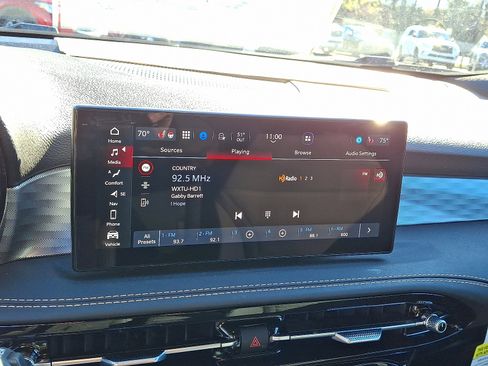 New 2025 Alfa Romeo Tonale w/ Premium Package image 16