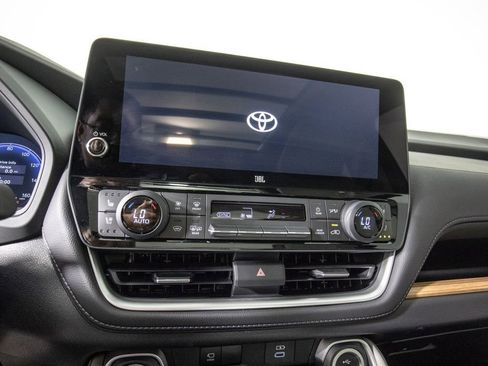 Used 2026 Toyota Grand Highlander FWD image 28