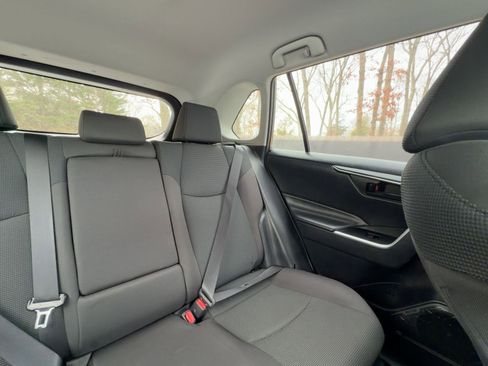 Used 2025 Toyota RAV4 LE image 33