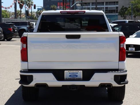 Used 2024 Chevrolet Silverado 1500 High Country w/ Technology Package image 9