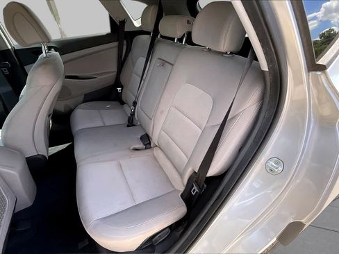 Used 2016 Hyundai Tucson SE w/ Option Group 02 AWD/4WD image 19