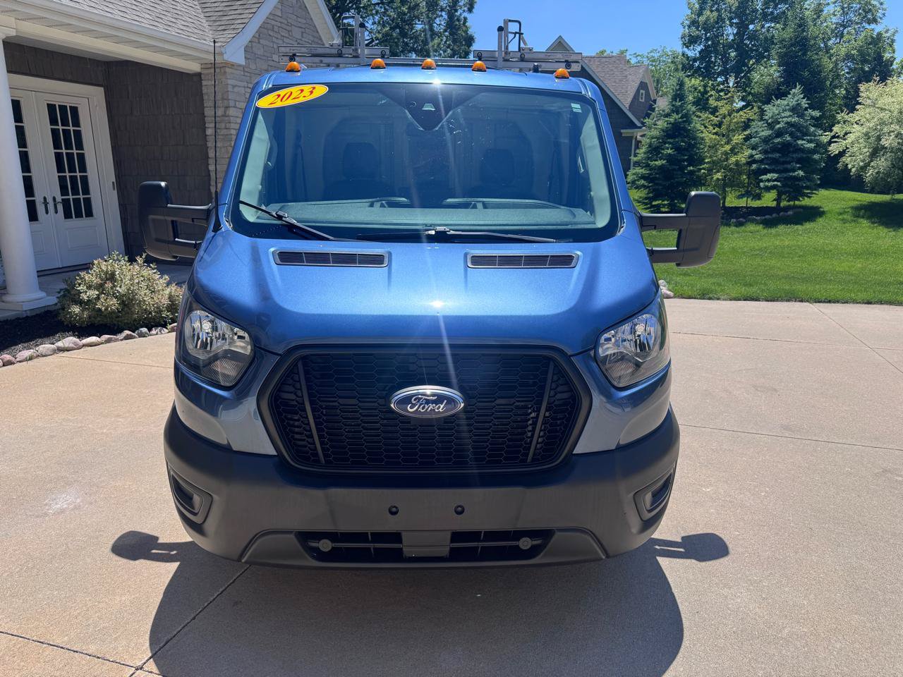 Used 2023 Ford Transit 350 DRW RWD image 9