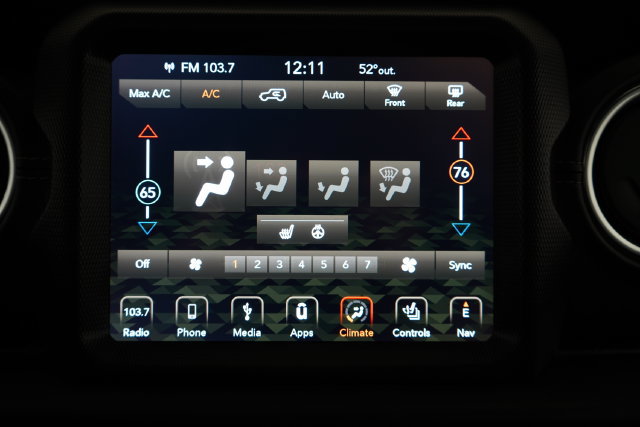 Used 2019 Jeep Wrangler Unlimited Sahara w/ Quick Order Package 24M Moab AWD/4WD image 29