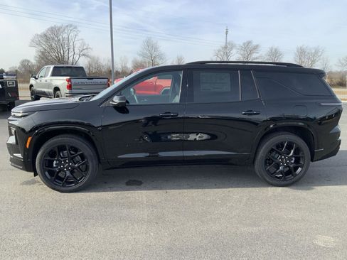 New 2026 Chevrolet Traverse RS w/ LPO, Floor Liner Package image 11