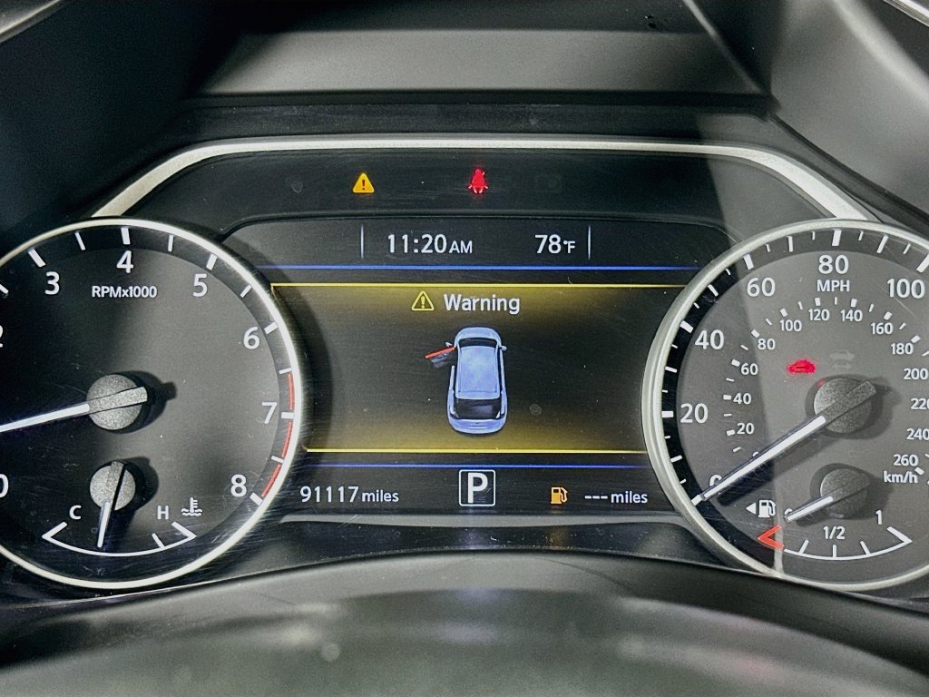 Used 2018 Nissan Murano Platinum FWD image 12