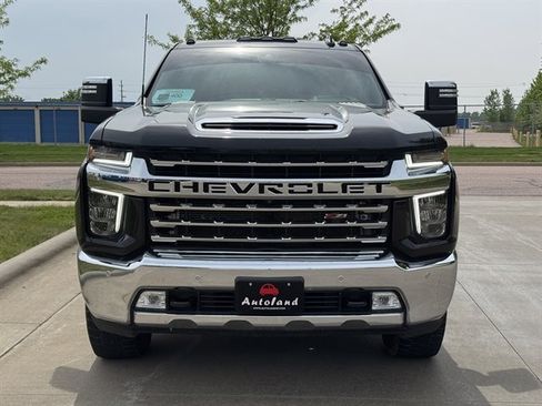 Used 2022 Chevrolet Silverado 2500 LTZ w/ LTZ Premium Package AWD/4WD image 2