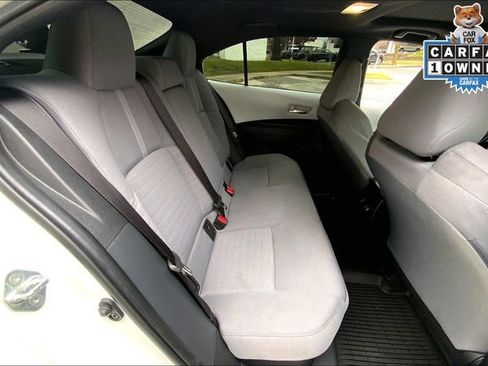 Used 2025 Toyota Corolla SE w/ SE Premium Package image 27