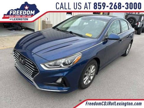 Used 2018 Hyundai Sonata SE FWD image 1