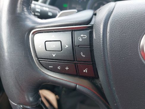 Used 2019 Lexus ES 300h w/ Premium Package FWD image 19