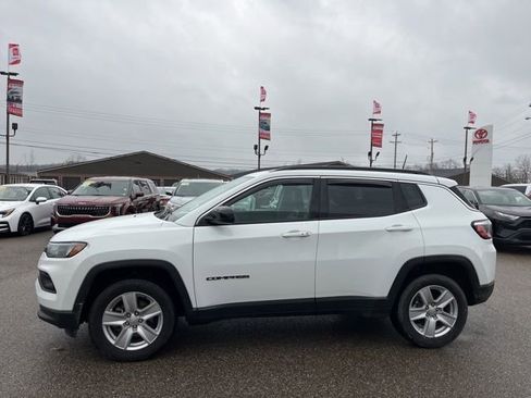 Used 2022 Jeep Compass Latitude image 6